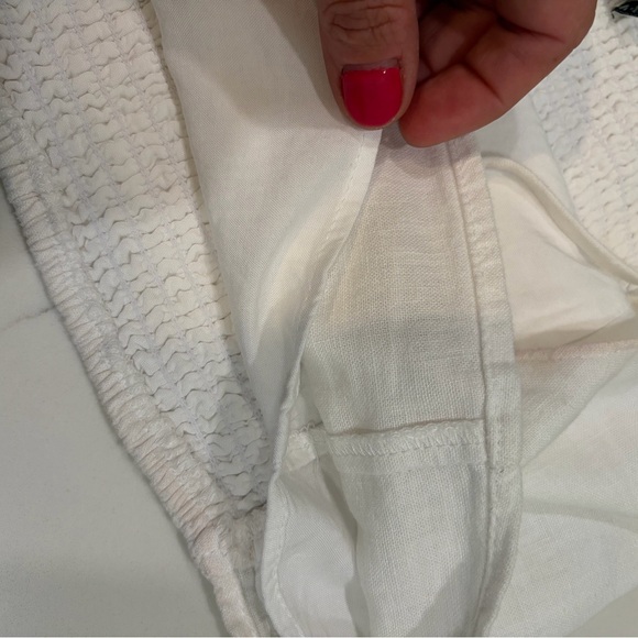 Abercrombie & Fitch Cream Linen Blend Tank with Adjustable Spaghetti Straps - Picture 6 of 8